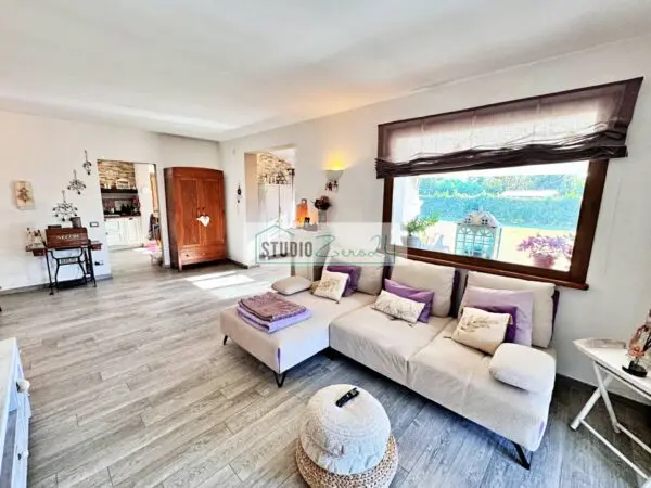 Villa via Tonfano, Pietrasanta