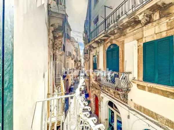 Appartamento via Cavour, Siracusa
