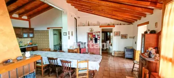 Villa via Genova, Villarosa