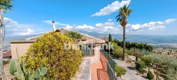 Villa via Genova, Villarosa
