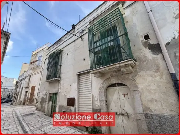 Locale Commerciale via Sabina, Canosa Di Puglia