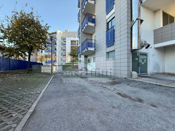 Box / Posto Auto viale Amendola, Villalfonsina