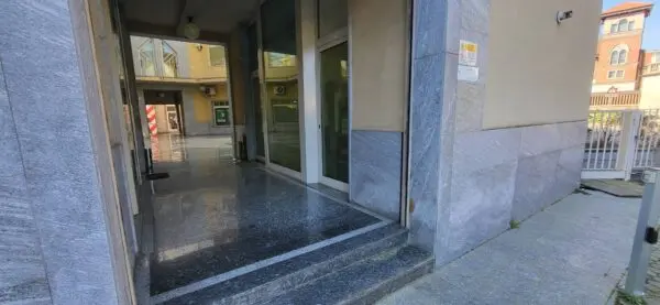 Negozio via Roma, Gallarate
