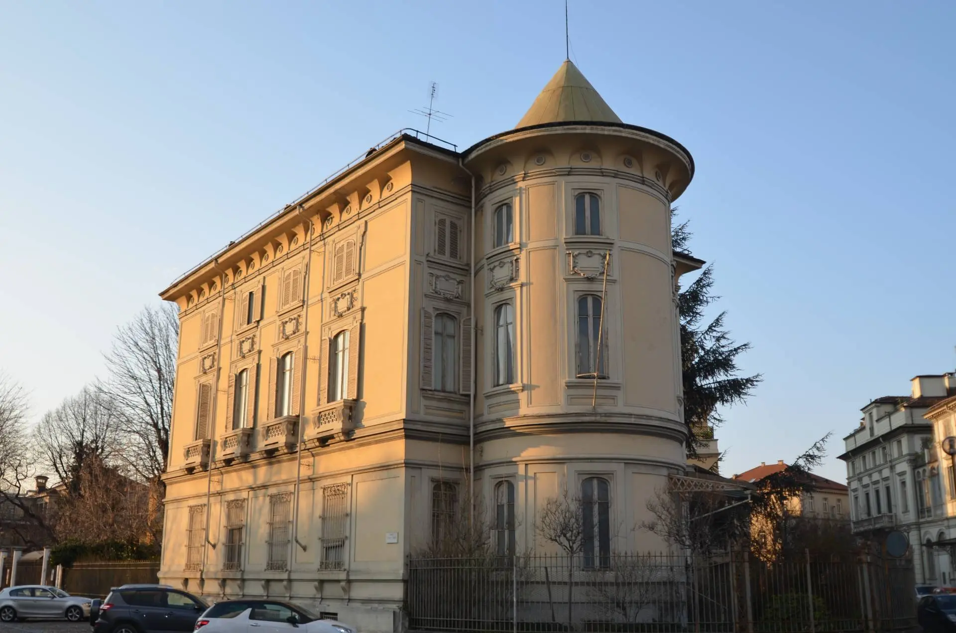 Immagine per Stabile/Palazzo in affitto a Torino Via Vela 5