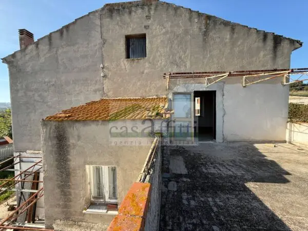 Casa Indipendente via Contrada Foreste 18, Chieti