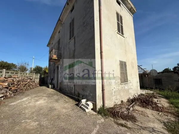 Casa Indipendente via Contrada Foreste 18, Chieti