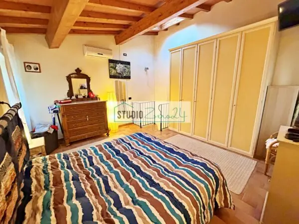 Casa Semindipendente via Valdicastello Carducci, Pietrasanta