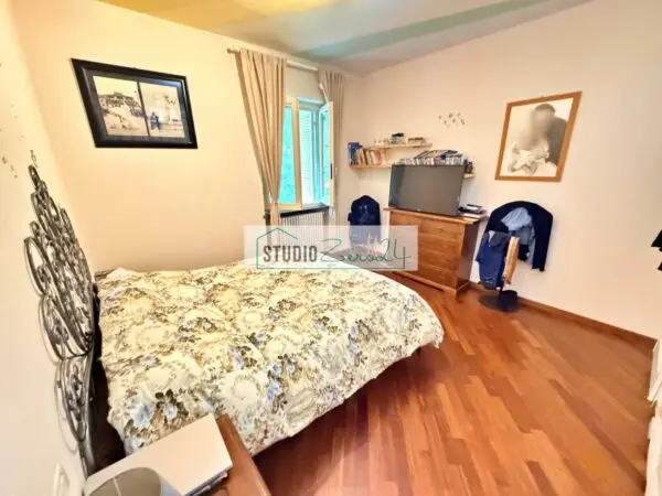 Villa via Capriglia, Pietrasanta