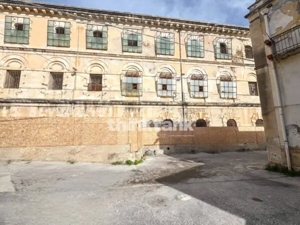 Appartamento via Dione, Siracusa