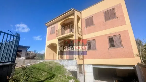 Villa via Albero San Filippo, Piedimonte Etneo