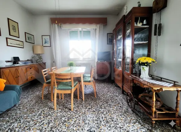 Appartamento viale Mameli, Livorno
