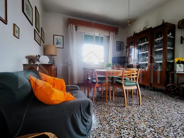 Appartamento viale Mameli, Livorno