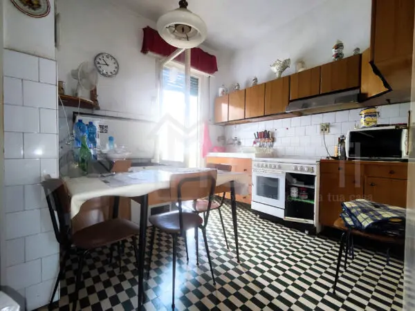 Appartamento viale Mameli, Livorno