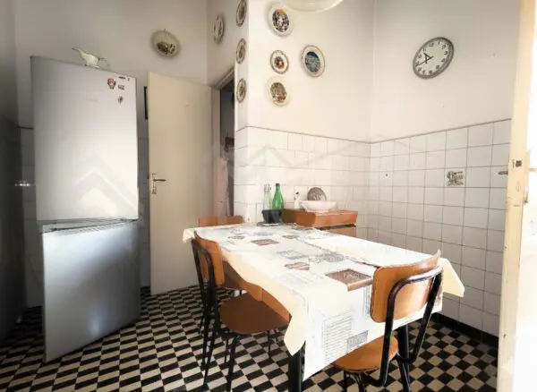 Appartamento viale Mameli, Livorno