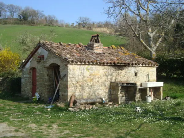 Villa Trifamiliare via Barchio 2, Cupramontana
