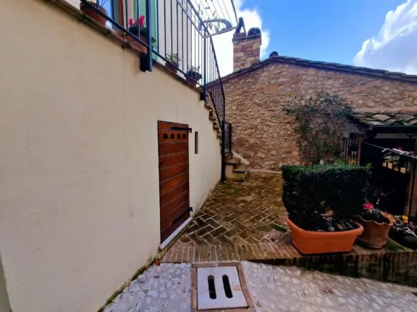 Porzione Di Casa via Della Loggia, Lugnano In Teverina