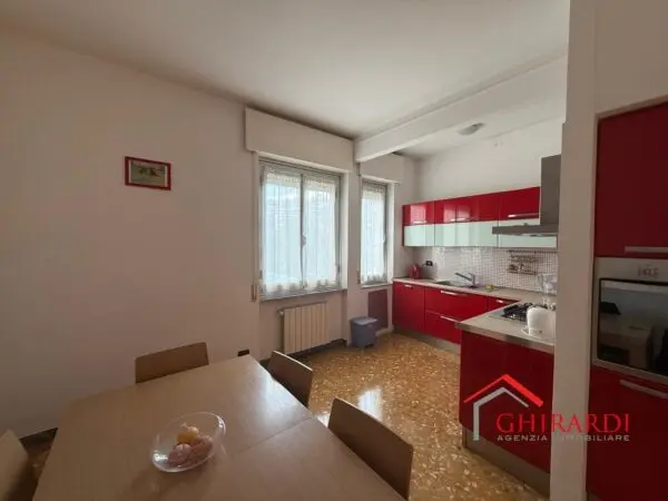 Trilocale viale Villini Rollino 114, Sestri Ponente, Genova
