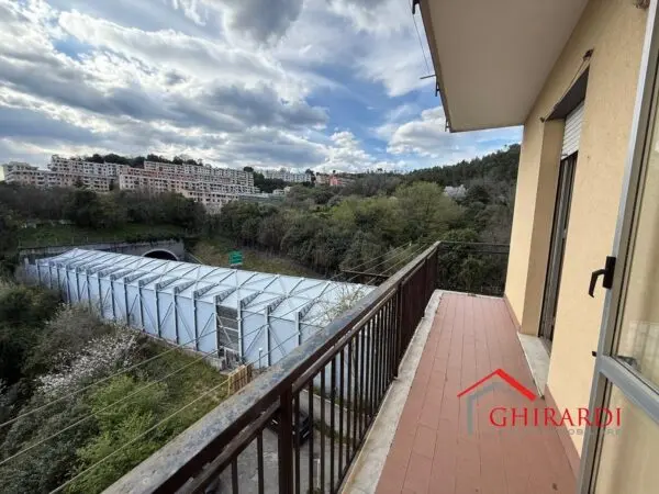 Trilocale viale Villini Rollino 114, Sestri Ponente, Genova
