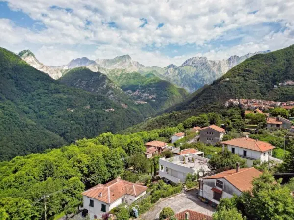 Villa A Schiera via Piagola 24, Massa