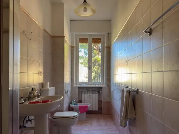 Bilocale via Arene 1, Bordighera