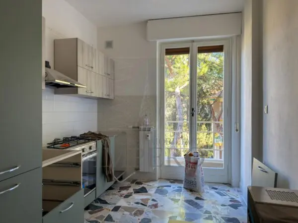 Bilocale via Arene 1, Bordighera