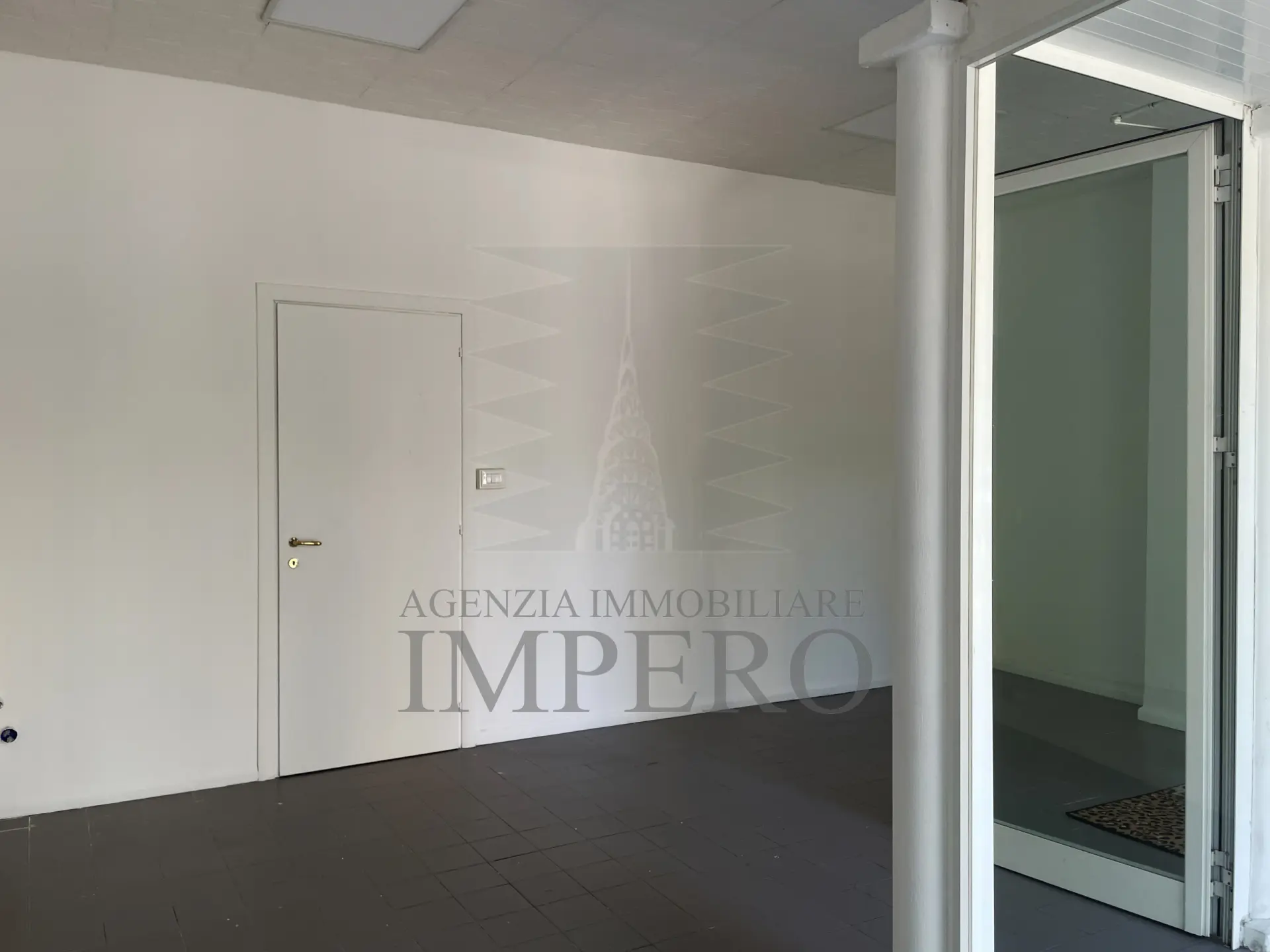 Immagine per Negozio in vendita a Bordighera via Vittorio Emanuele Ii 93