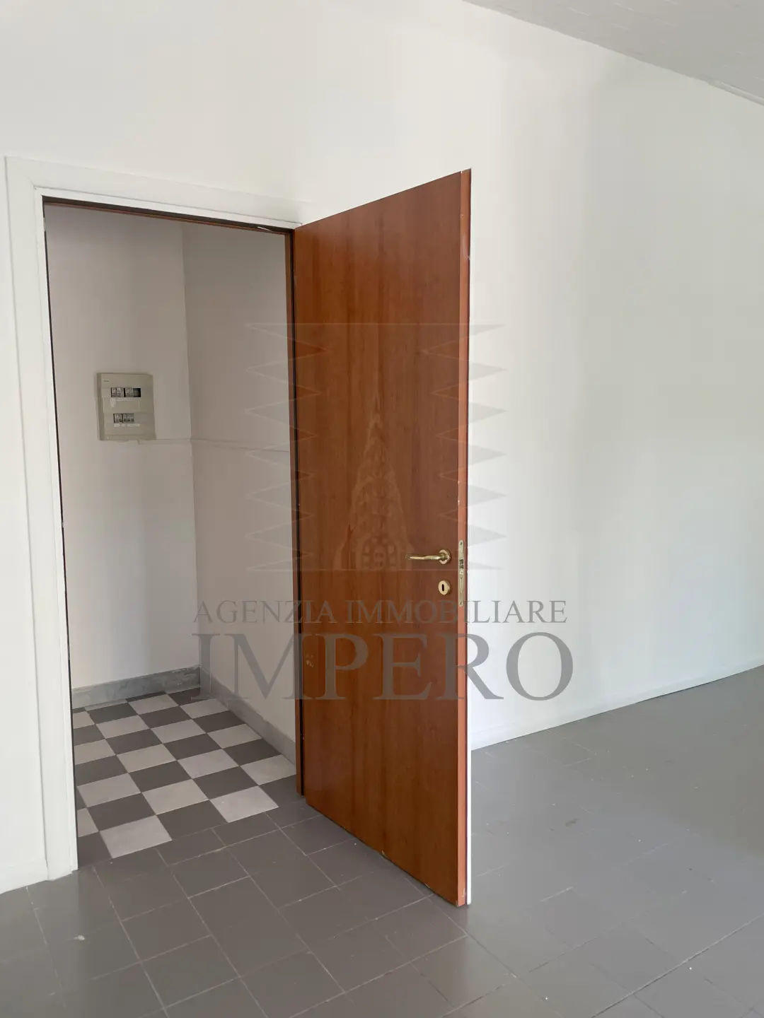 Immagine per Negozio in vendita a Bordighera via Vittorio Emanuele Ii 93