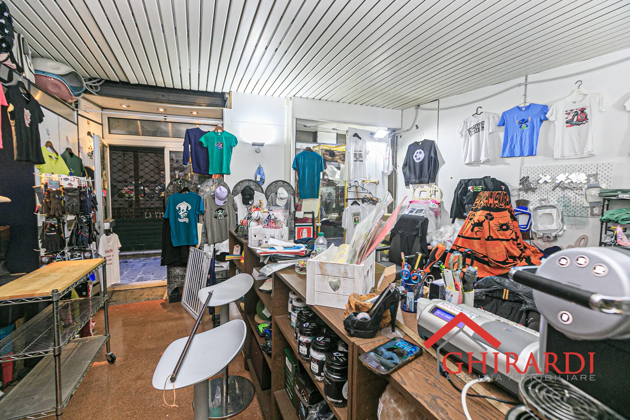 Immagine per Abbigliamento in vendita a Genova via Vico Campetto  3/5 R