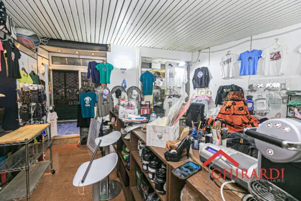 Immagine per Abbigliamento in vendita a Genova via Vico Campetto  3/5 R