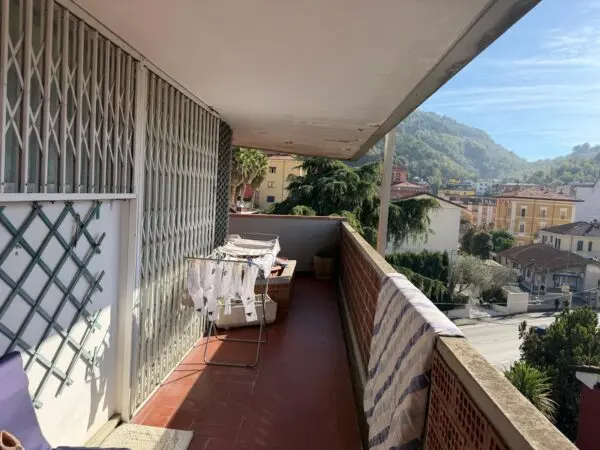 Villa Trifamiliare via Roma 1, Carrara