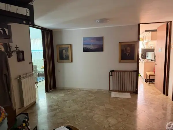 Villa Trifamiliare via Roma 1, Carrara
