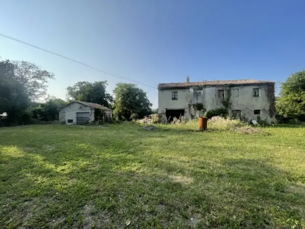 Rustico via Inferno, Camerano