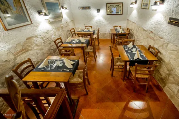 Bar Ristorante via Enrico Cialdini, Sirolo