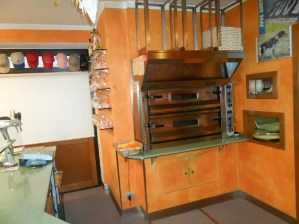 Pizzeria viale Giosuè Carducci, Arancio, Lucca