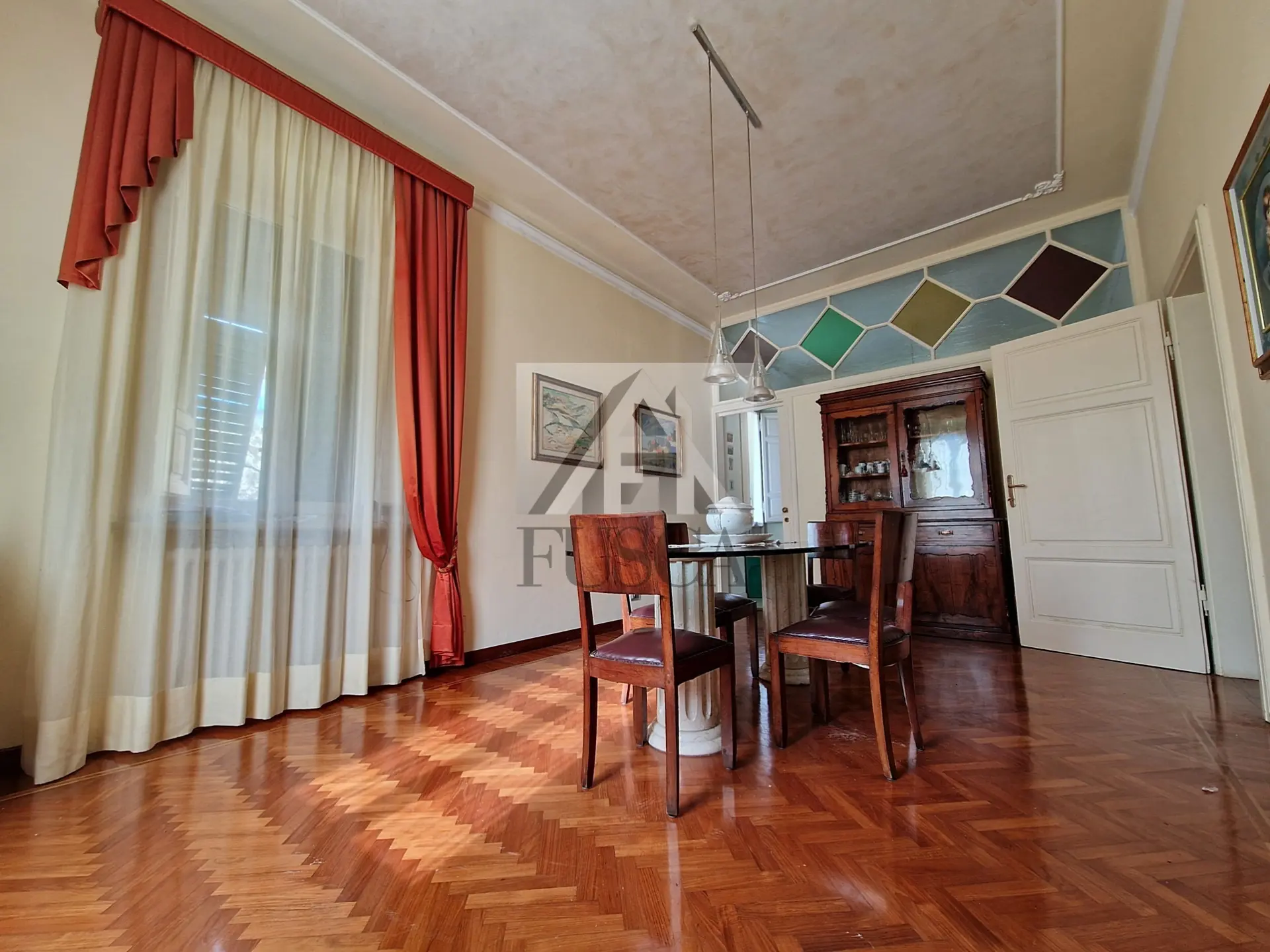 Immagine per Villa in vendita a Lucca via Enrico Pea