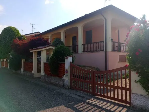 Villa via Giuseppe Di Vittorio, Sabbioneta