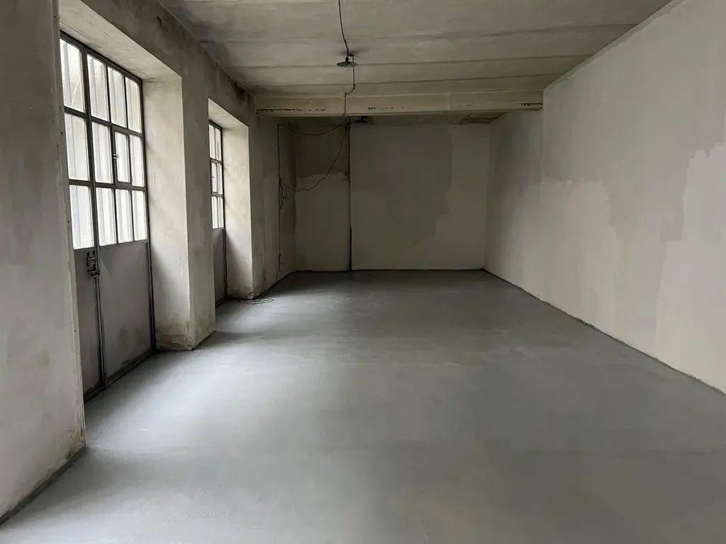 Immagine per Magazzino in vendita a Torino Via ravenna 3