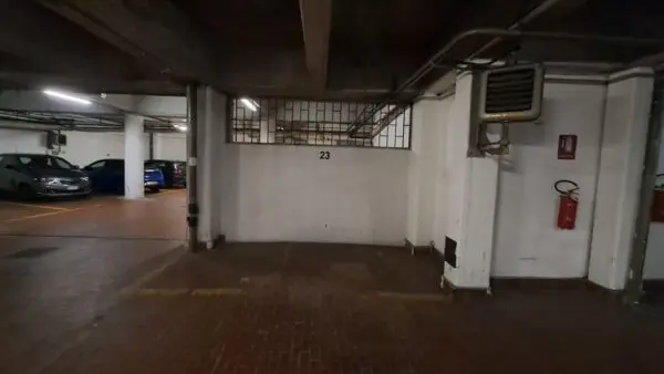 Posto Auto via Susa, Torino