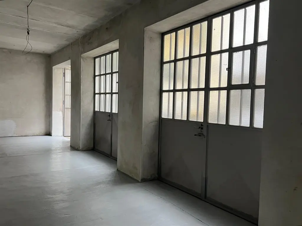 Immagine per Magazzino in vendita a Torino Via ravenna 3