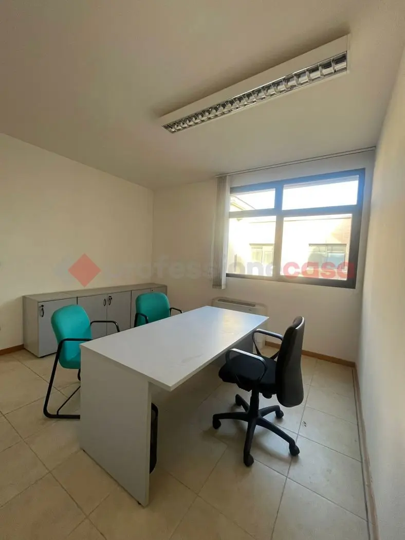Immagine per Ufficio in vendita a Arezzo via Calamandrei