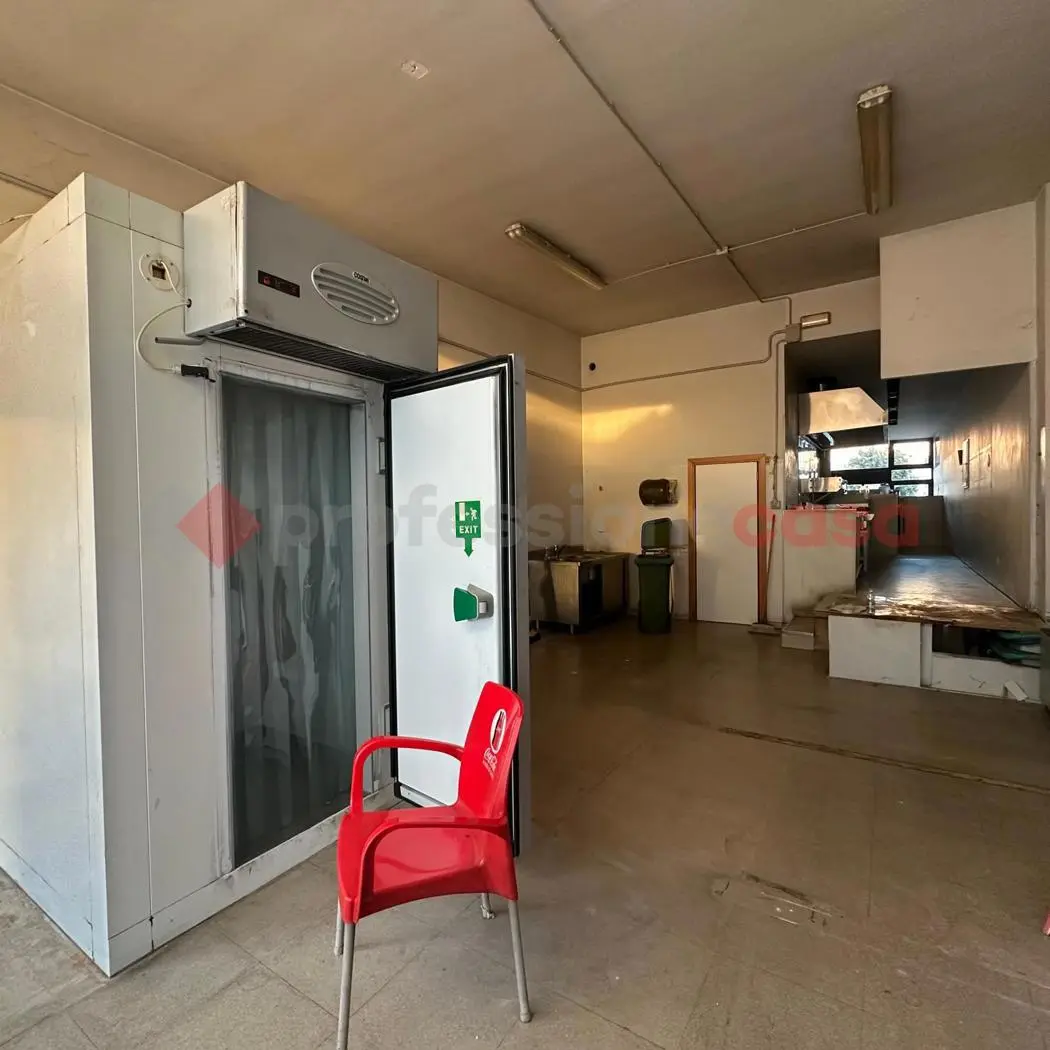 Immagine per Negozio in vendita a Arezzo via Don Luigi Sturzo