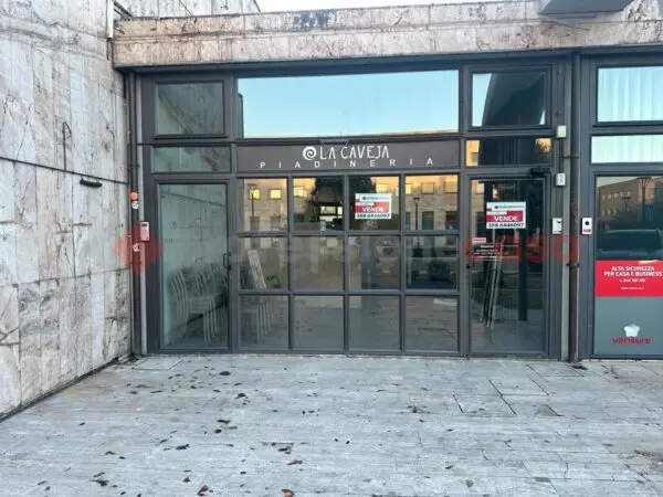 Negozio via Don Luigi Sturzo, Arezzo