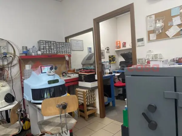 Laboratorio via Arturo Chiari, Arezzo