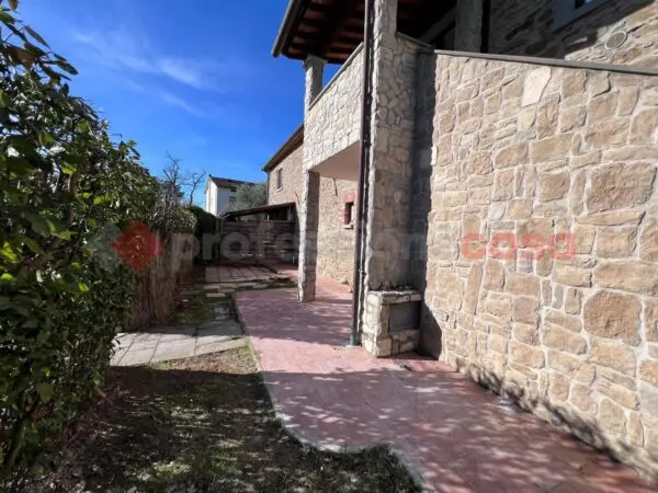 Appartamento via Rodolfo Morandi, Civitella In Val Di Chiana