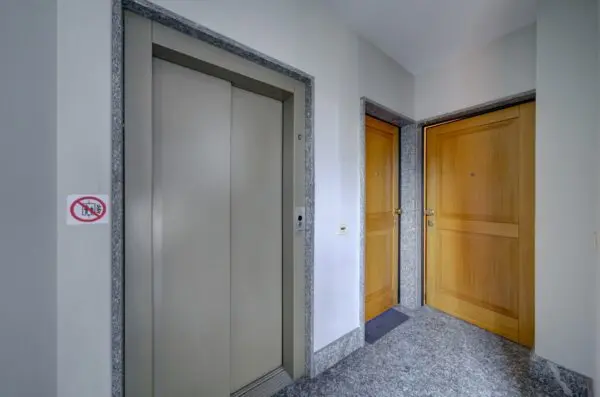 Appartamento via Trecate 5, Pozzo Strada, Torino
