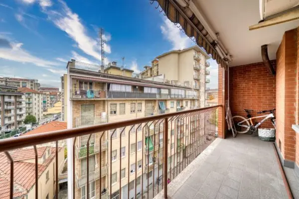 Appartamento via Trecate 5, Pozzo Strada, Torino
