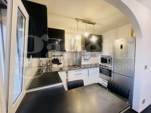 Appartamento via Giardini Vittorio Veneto 56, Sanremo