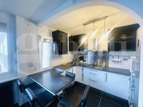 Appartamento via Giardini Vittorio Veneto 56, Sanremo