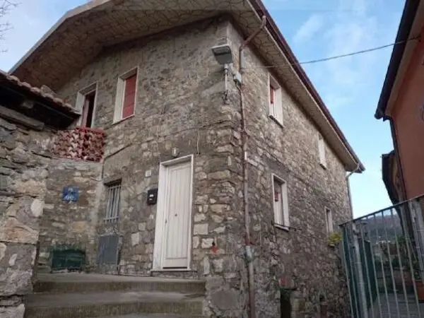 Appartamento via Castello 45, Sarzana