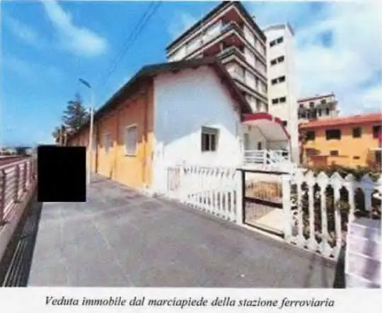 Appartamento via Savona 22, Bordighera